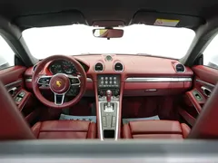 2022 Porsche 718 Cayman 2.0T, белый — фото 15