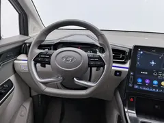 2021 Hyundai Custo 380TGDi LUX Premium — фото 11