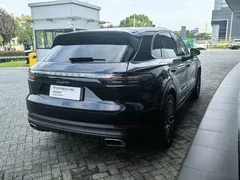 2021 Porsche Cayenne E-Hybrid 2.0T PHEV, синий — фото 12