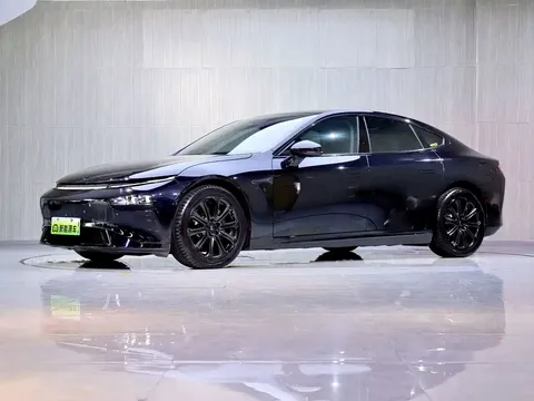 2022 Xpeng P7 480E