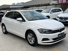 2021 Volkswagen Polo Plus 1.5L AT Panoramic, белый — фото 3
