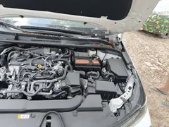2021 Toyota Corolla TNGA 1.5L CVT Elite, белый — фото 21
