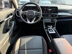 2023 Kia Seltos 1.5L CVT Luxury, белый — фото 19