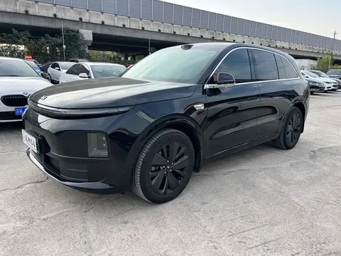 2025 Li Auto L6