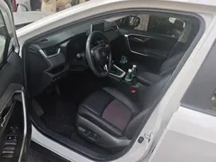 2021 Toyota RAV4 2.5L PHEV 2WD Elite Pro, белый — фото 9