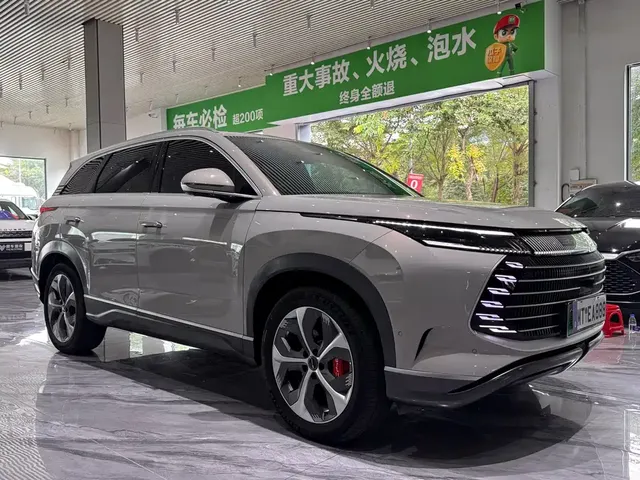 2023 BYD Frigate 07 DM-p PHEV 175KM 4WD Flagship