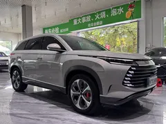2023 BYD Frigate 07 DM-p PHEV 175KM 4WD Flagship — фото 3