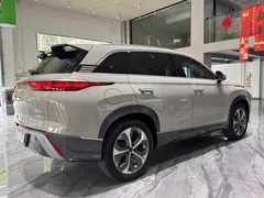 2023 BYD Frigate 07 DM-p PHEV 175KM 4WD Flagship — фото 9