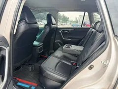 2021 Toyota Wildlander Hybrid 2.5L E-CVT 2WD Luxury — фото 6