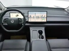 2024 Leapmotor C16 EREV 200 Premium — фото 12