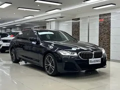 2021 BMW 5 Series 530Li Leading M Sport Package, чёрный — фото 3