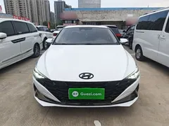 2022 Hyundai Elantra 1.5L CVT LUX Premium, белый — фото 3