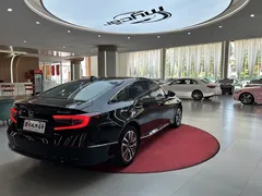 2022 Honda Accord 2.0L Hybrid, чёрный — фото 5