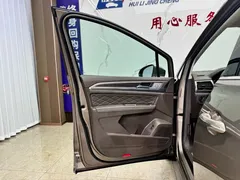 2020 Volkswagen Viloran 380TSI Premium — фото 16