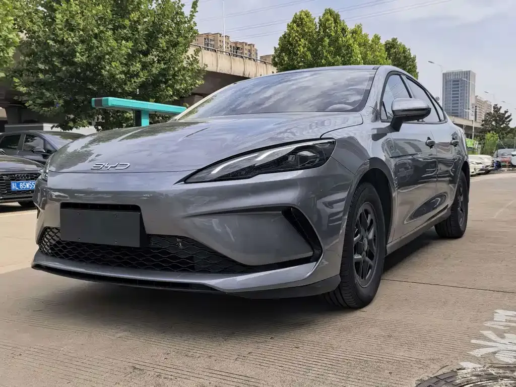 2025 BYD Seal 05 PHEV DM-i Smart Drive 55km Luxury