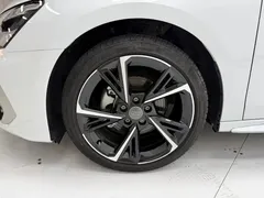 2022 Audi A3L Limousine 35 TFSI Fashion Sport, белый — фото 8