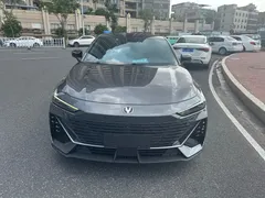 2023 Changan UNI-V 1.5T Premium — фото 2