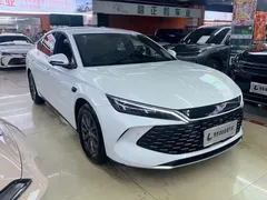 2025 BYD Qin L PHEV 80km Leading Smart Driving, белый — фото 3