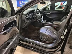 2021 Audi A8L 50 TFSI quattro Comfort, чёрный — фото 4