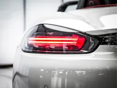 2020 Porsche 718 Boxster 2.0T, белый — фото 7