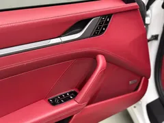 2022 Porsche 911 Carrera Cabriolet 3.0T, белый — фото 23