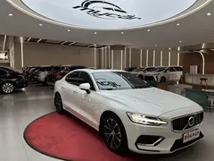 2022 Volvo S60 B4 Luxury, белый — фото 3