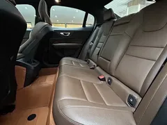 2022 Volvo S60 B4 Luxury, белый — фото 16