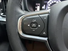 2022 Volvo S60 B4 Luxury, белый — фото 24