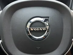 2022 Volvo S60 B4 Luxury, белый — фото 25