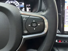 2022 Volvo S60 B4 Luxury, белый — фото 26