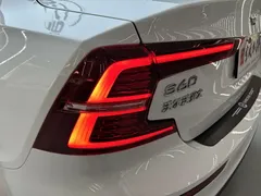 2022 Volvo S60 B4 Luxury, белый — фото 39