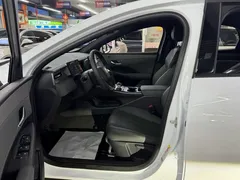2025 BYD Qin PLUS DM-i PHEV Smart Driving 55km Leading, белый — фото 7