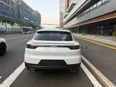 2022 Porsche Cayenne Coupe 3.0T Platinum, белый — фото 5