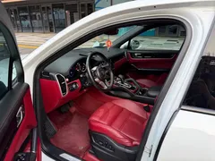 2022 Porsche Cayenne Coupe 3.0T Platinum, белый — фото 8