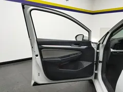 2023 Volkswagen Golf 280TSI DSG Pro, белый — фото 7