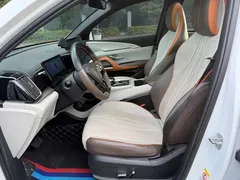 2022 BYD Song Pro DM-i PHEV 110km Flagship, белый — фото 10