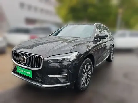 2023 Volvo XC60 4WD Luxury