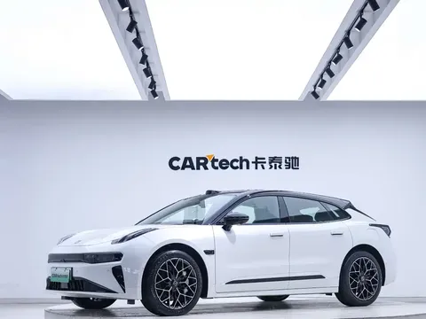 2024 Zeekr 001 ME 100kWh 4WD
