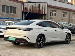 2026 BYD Seal 07 PHEV 1.5T 230km Flagship, белый — фото 4