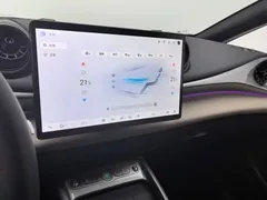 2025 BYD Dolphin Smart Driving 410km Fashion, белый — фото 12