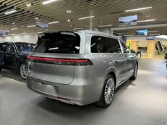2026 Leapmotor D19 EREV 500 Premium 7-seat — фото 12