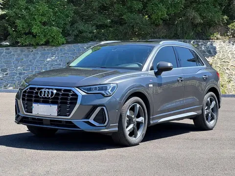 2022 Audi Q3 35 TFSI Fashion Dynamic
