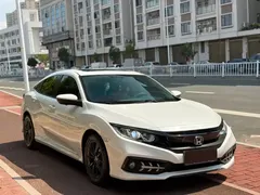 2019 Honda Civic 220TURBO CVT, белый — фото 3