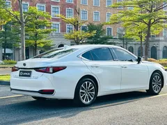 2021 Lexus ES 200 Excellence, белый — фото 6