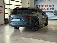 2024 Aito M7 1.5T Smart Driving 4WD Pro 5, синий — фото 9