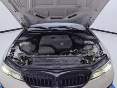 2021 BMW 3 Series 320i Sport Package, белый — фото 10