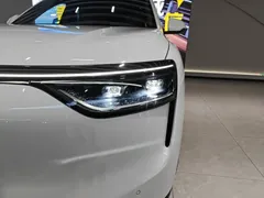 2025 Aito M8 EREV Max+ 53.4kWh 5-Seat 192-Line LiDAR, белый — фото 24