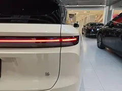 2025 Li Auto i6 4WD Standard — фото 8