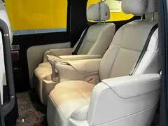 2024 Li Auto MEGA Ultra, белый — фото 3