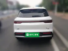 2025 BYD Song Pro 2nd Gen Smart Drive DM-i PHEV 75km Exceed, белый — фото 5